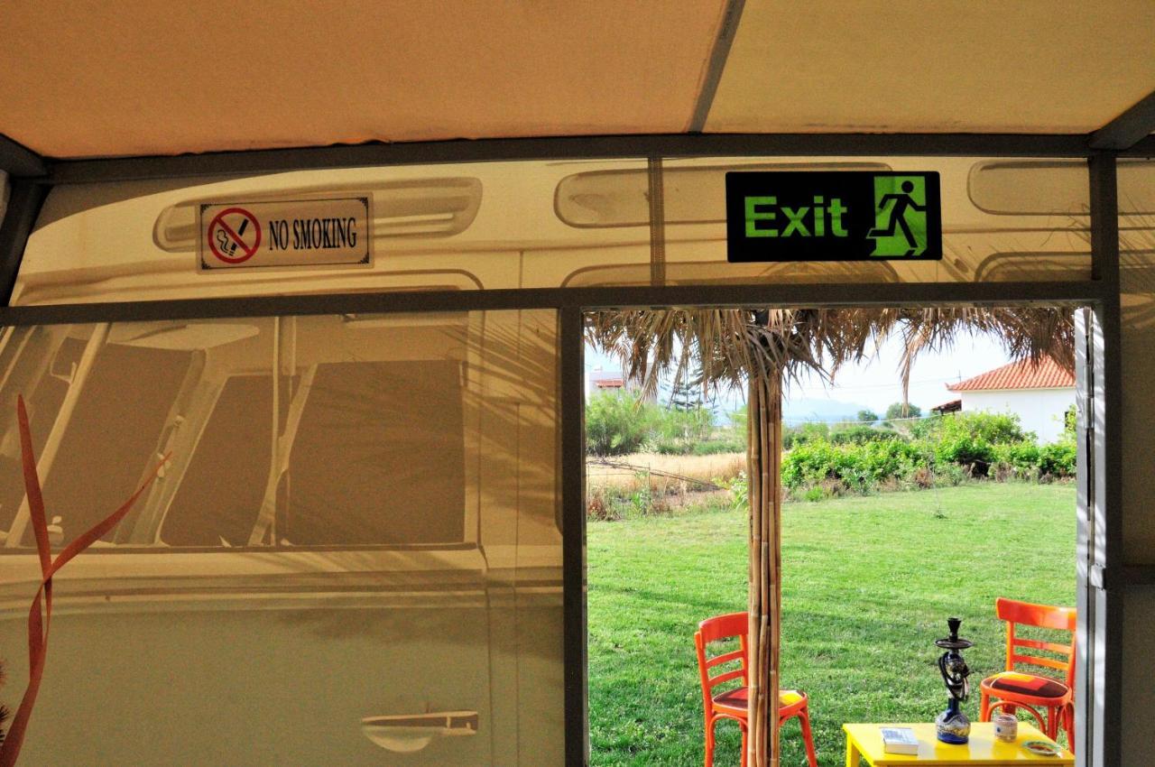 Cornelia Hippie Magic Bus Villa Kissamos Ngoại thất bức ảnh